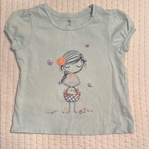 Baby GAP Girls 5T Light Blue Floral Girl Basket Graphic Tee
